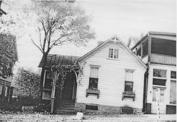 prestonoffice.jpg
This depression era photo shows Francis Preston's Office in Abingdon.  John B. Floyd, governor of Virginia, also used this antebellum structure.
