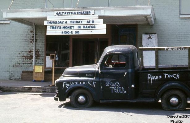 saltkettle71872.jpg
THE ORIGINAL SALT KETTLE THEATRE...SECOND FLOOR OF THE OLD MATHIESON GENERAL STORE...JULY 1972....

 Courtesy of Don Smith [email]dsmith1043W@comcast.net[/email]
