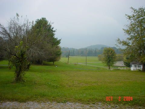 thomasabaijah4.jpg
Photo by Scott Trent, 2004.
