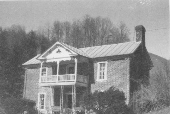 waddellalfordhse.jpg
This house located on Little Helton Creek was built about 1835 by Alford Waddell and his wife Nancy Weaver.  It is listed on the National Register of Historic places.
