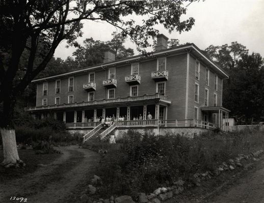 washhotelglade.jpg
From an early 20th century photo.
