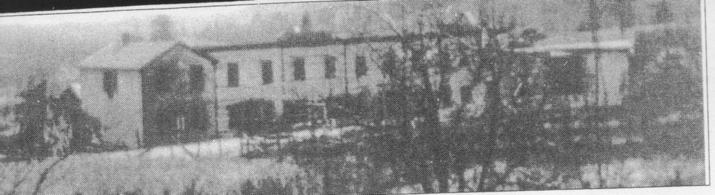 whitetophotel.jpg
This is a circa 1933 view of the Whitetop Hotel.
