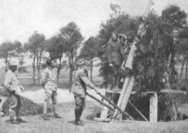 ANTI-AIRCRAFT GUN
On the outskirts of the fortification of Verdun